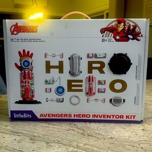 Avengers Hero Inventor Kit